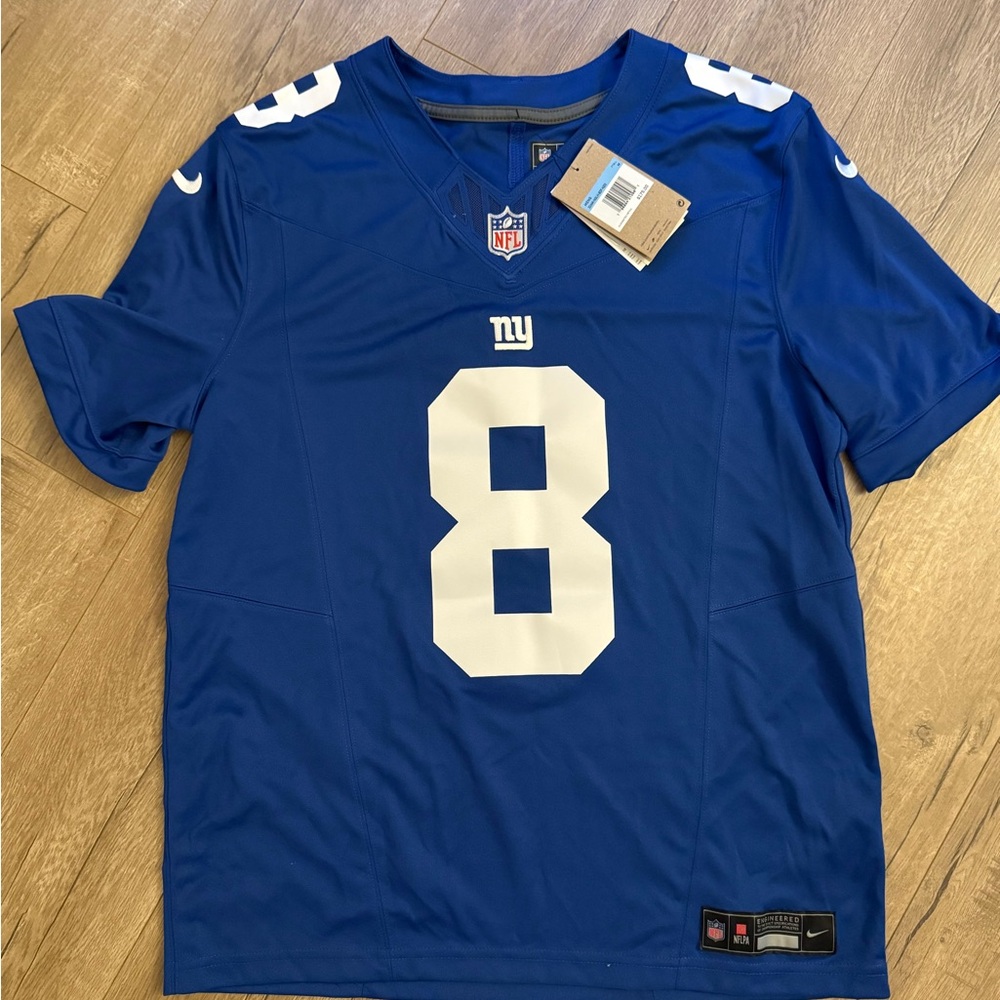 Nike Men's New York Giants Football Jersey. Daniel Jones #8. Size Medium.